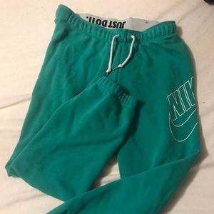 Nike cropped sweats